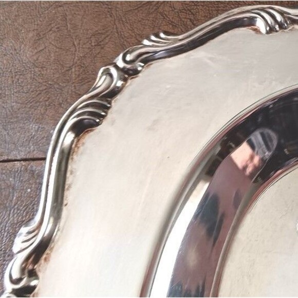 Oneida Silverplate Du Maurier Meat Platter Large Footed with Wells Discontinued - Picture 2 of 4